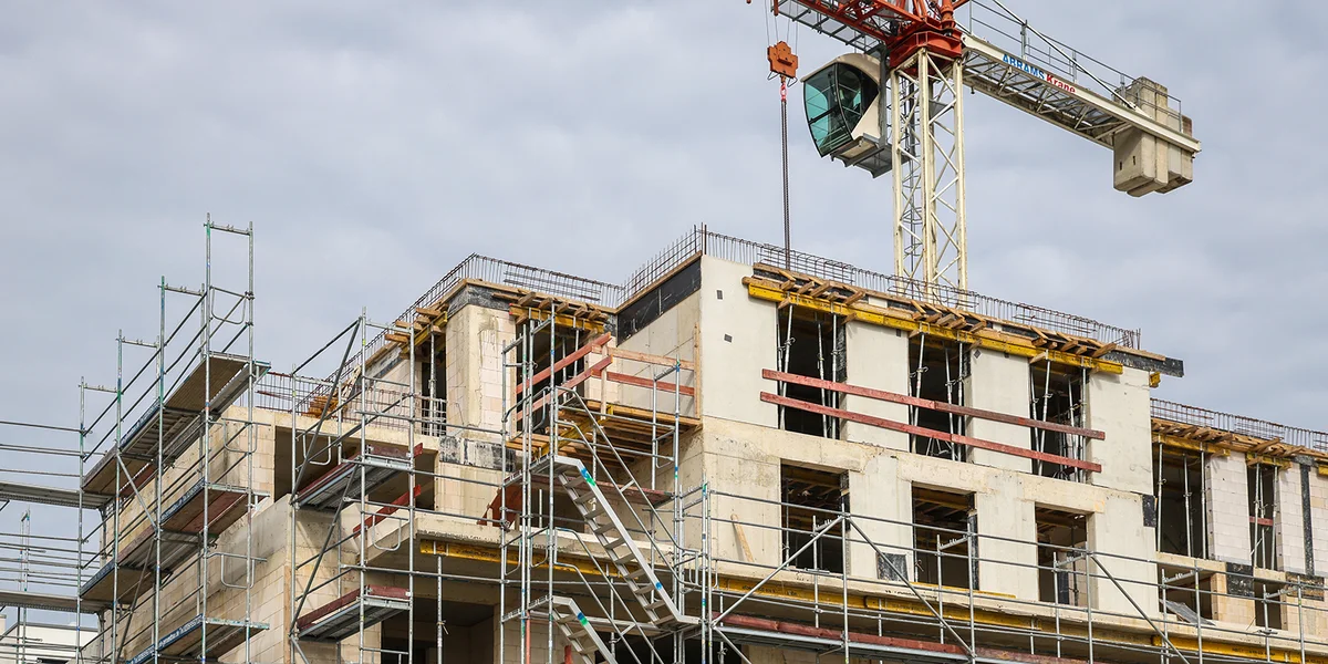 Konstruktiounspräisser fir Wunnenge sinn nees um klammen | © Rupert Oberhäuser / picture alliance