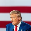 Donald Trump justifiéiert Stroftaxen an eventuell Kierzunge vun den Hëllefe fir d'Ukrain | © picture alliance