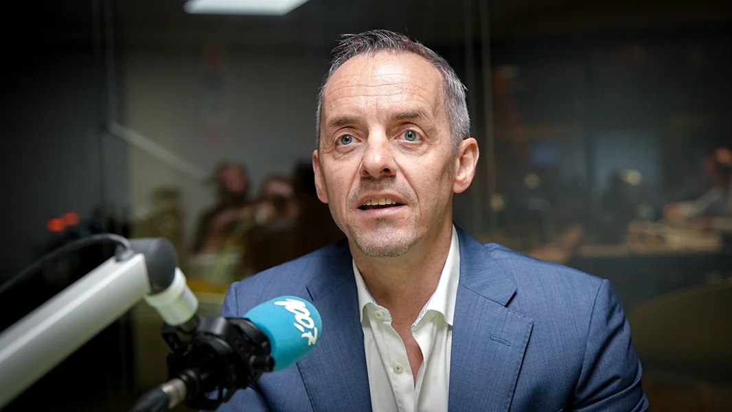 De Sportminister Georges Mischo bedauert d'Nominéierung vum Gerson Rodrigues  | © Chris Zeien
