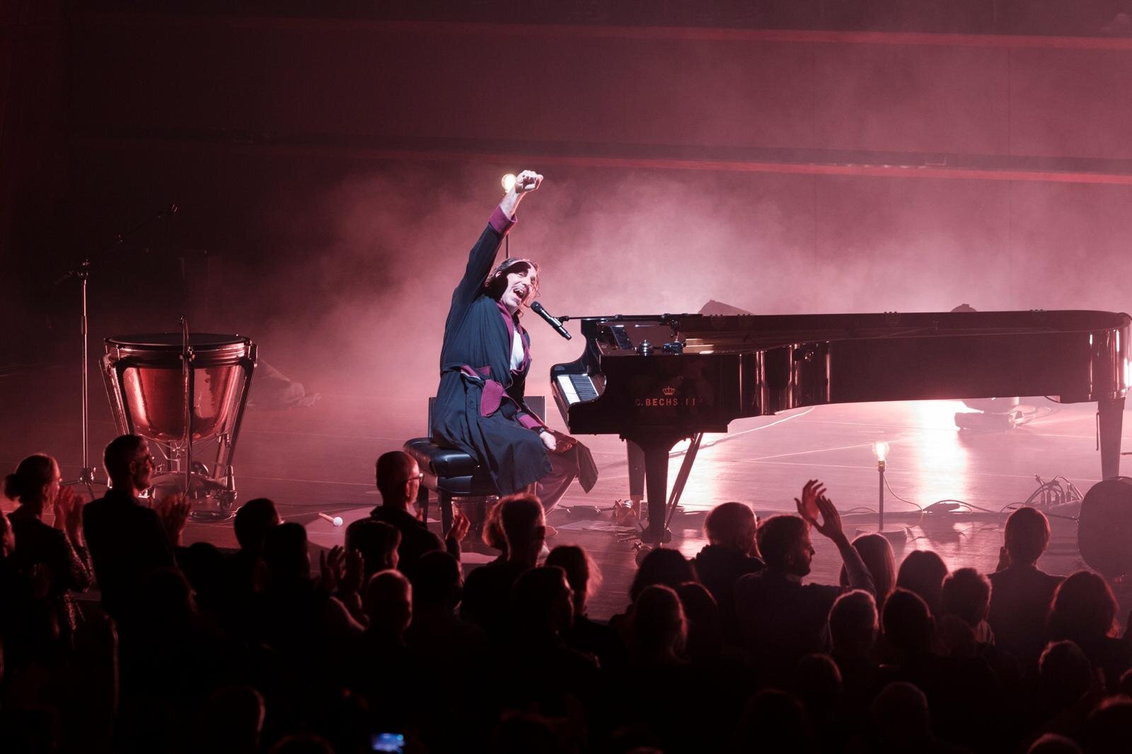 Chilly Gonzales an der Philharmonie | © Philharmonie Luxembourg / Alfonso Salgueiro