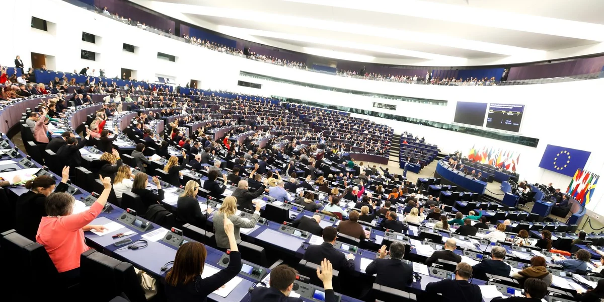 Firwat elo d’Lëtzebuerger Regierung am Ball ass | © European Union 2025 - Source : EP