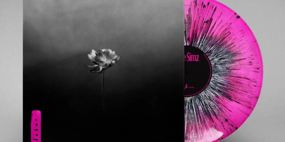 Album Cover Little Simz - Lotus | © Crash Records