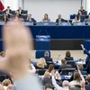 Riets-konservativ Majoritéit stëmmt fir Ofschwäche vum EU-Liwwerkettegesetz | © European Union