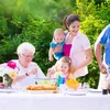 Familljendësch-Familljendynamik - 1/3 | © Bigstock