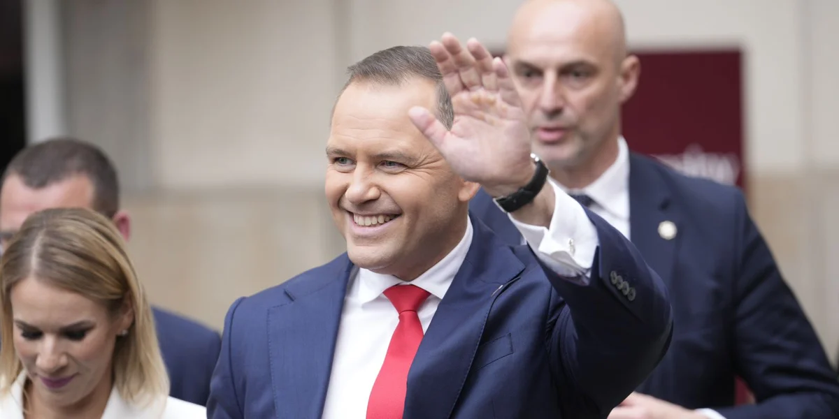 Rietsnationalist Karol Nawrocki als neie President vereedegt | © picture alliance / NurPhoto | Jaap Arriens