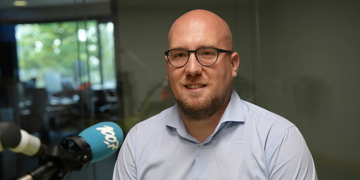 Youri De Smet: Buergermeeschtere schaffe méi wéi 40 Stonnen d'Woch