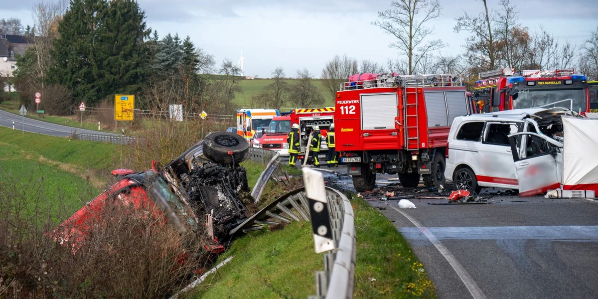 Véier Doudeger bei Accident tëschent Tréier a Bitburg | © picture alliance/dpa | Harald Tittel
