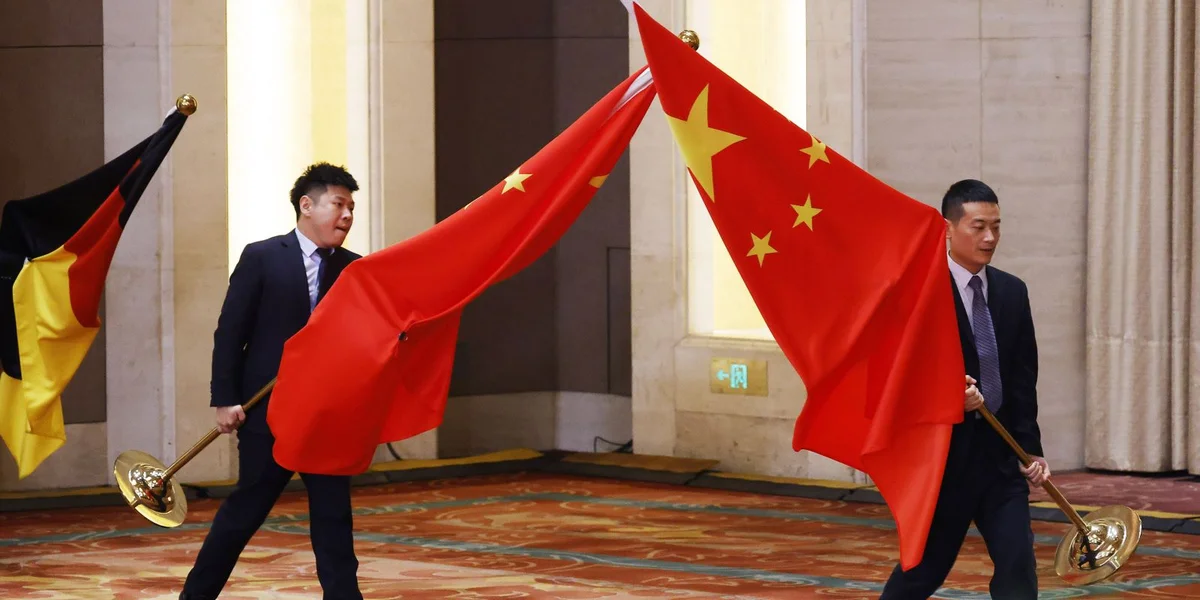 © EPA/MAXIM SHEMETOV / POOL