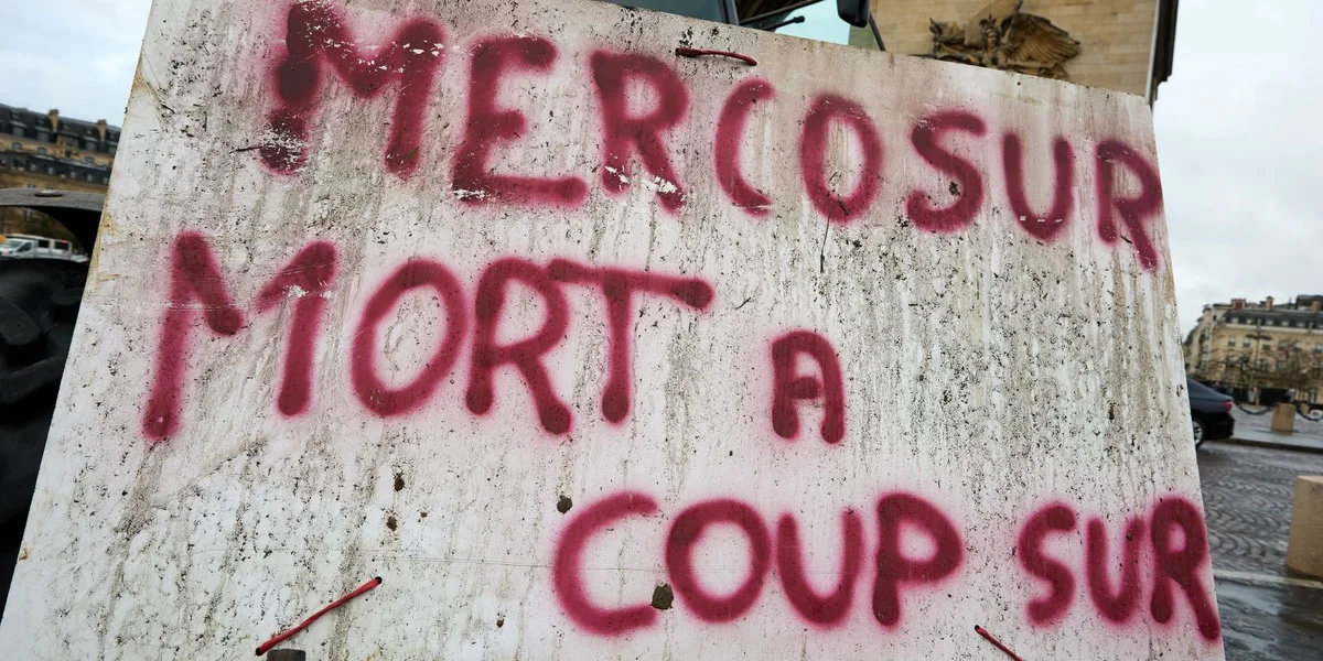 Bauereprotester zu Paräis den 8. Januar 2026 | © picture alliance / NurPhoto | Adnan Farzat