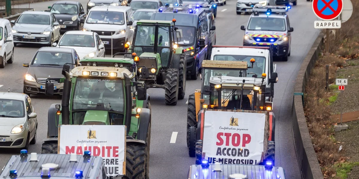 Eenegung beim Mercosur-Accord féiert zu Mësstrauensvott a Frankräich | © EPA/CHRISTOPHE PETIT TESSON