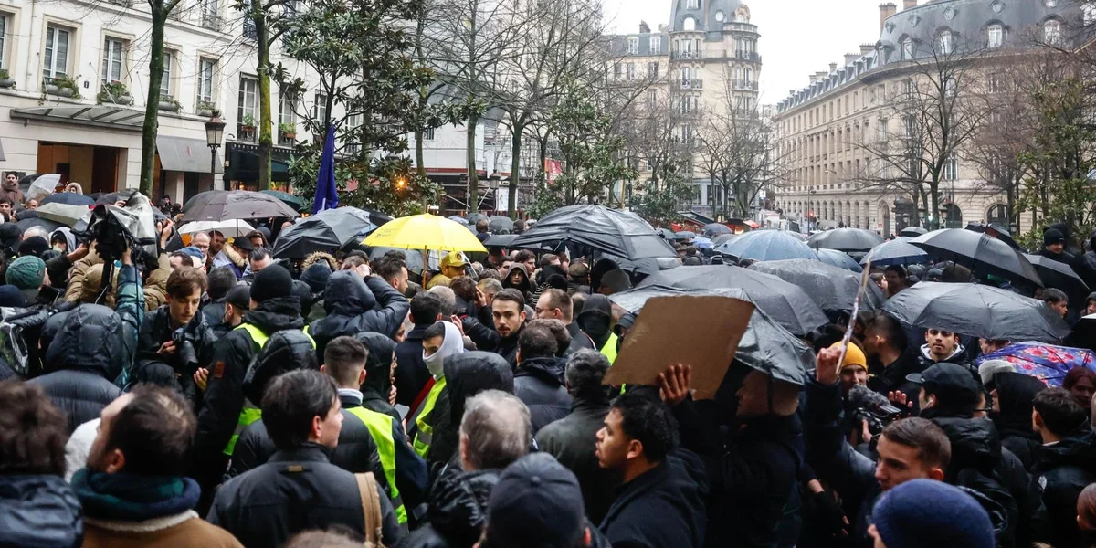 Demonstratioun fir de verstuerwene rietsextremen Aktivist Quentin Deranque | © EPA/MOHAMMED BADRA