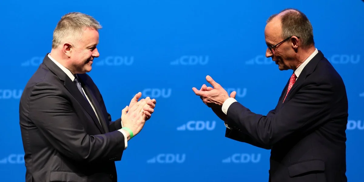 Gordon Schnieder a Friedrich Merz | © EPA/RONALD WITTEK