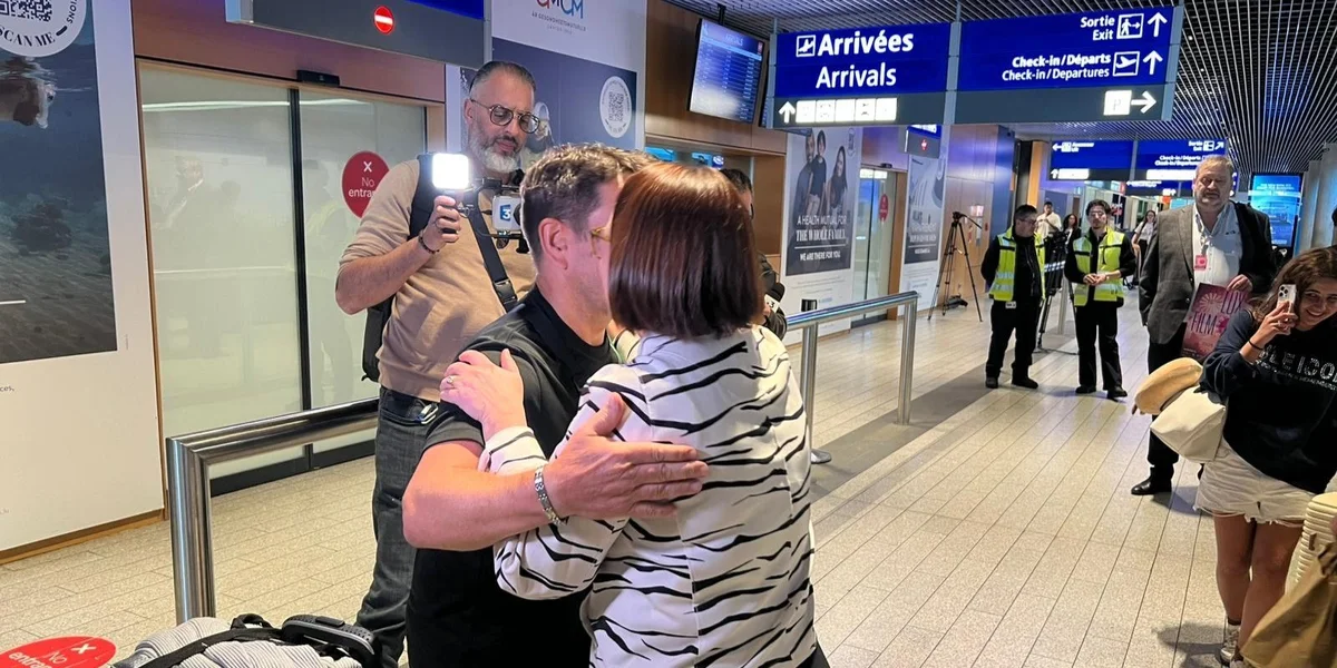 Éischt Lëtzebuerger aus der Kriseregioun nees zu Lëtzebuerg | © Pit Befort 