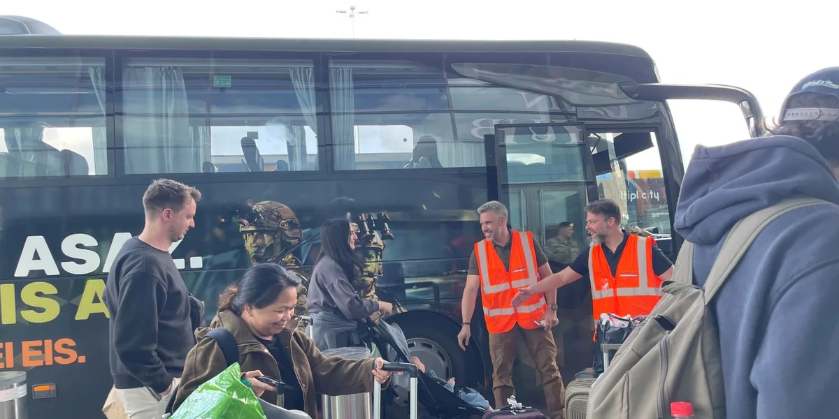 Militärfliger A400M huet 134 weider Leit vun Dubai zeréckbruecht  | © Carole Schimmer