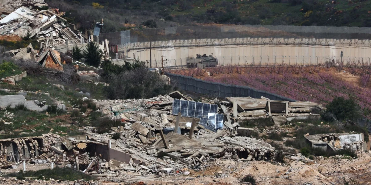 Liveticker: Israeelesch Buedemoffensiv am Libanon an Iran  | ©  EPA/ATEF SAFADI