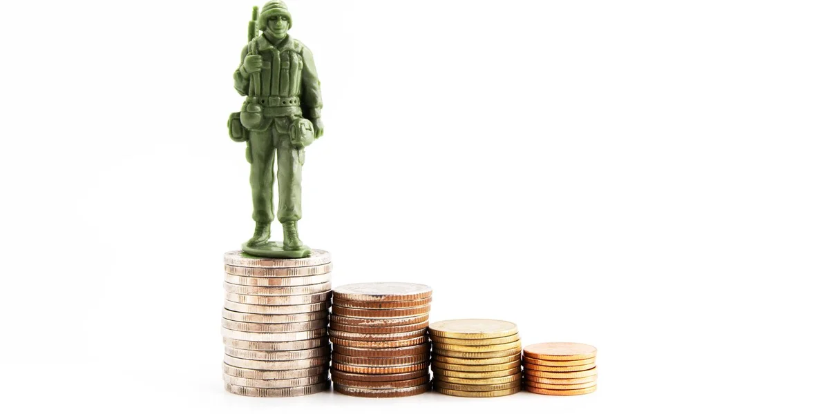 Europa Muer: Muss Europa sech tëschent engem Sozialstaat an dem Krich decidéieren?