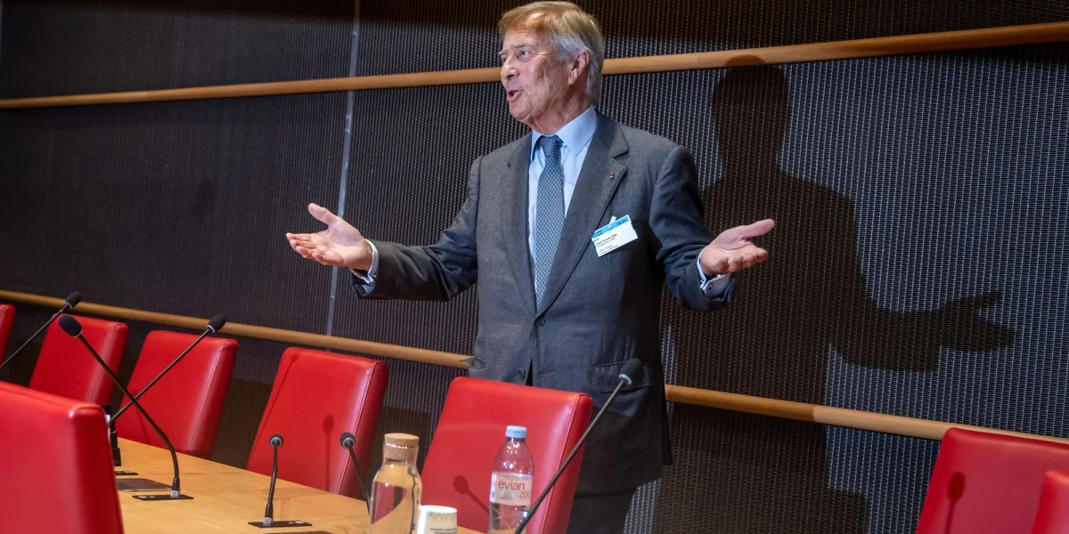 Vincent Bolloré | © EPA/CHRISTOPHE PETIT TESSON
