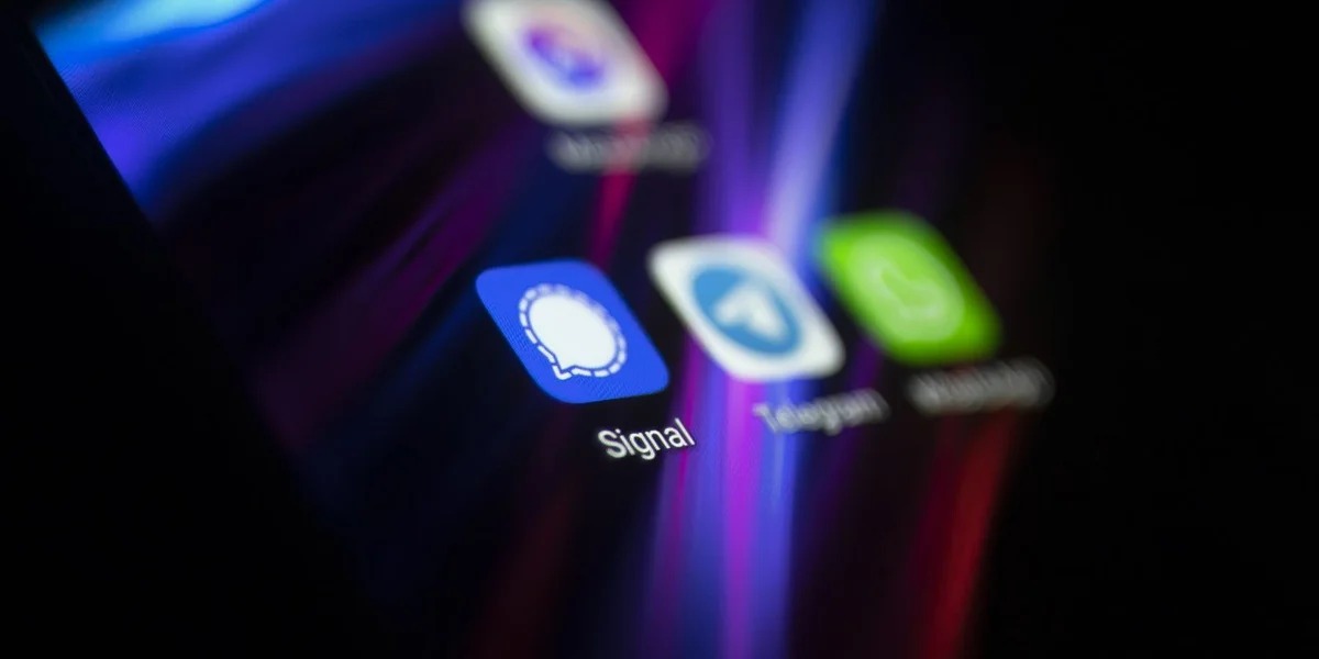 Signal-App | © EPA/IAN LANGSDON