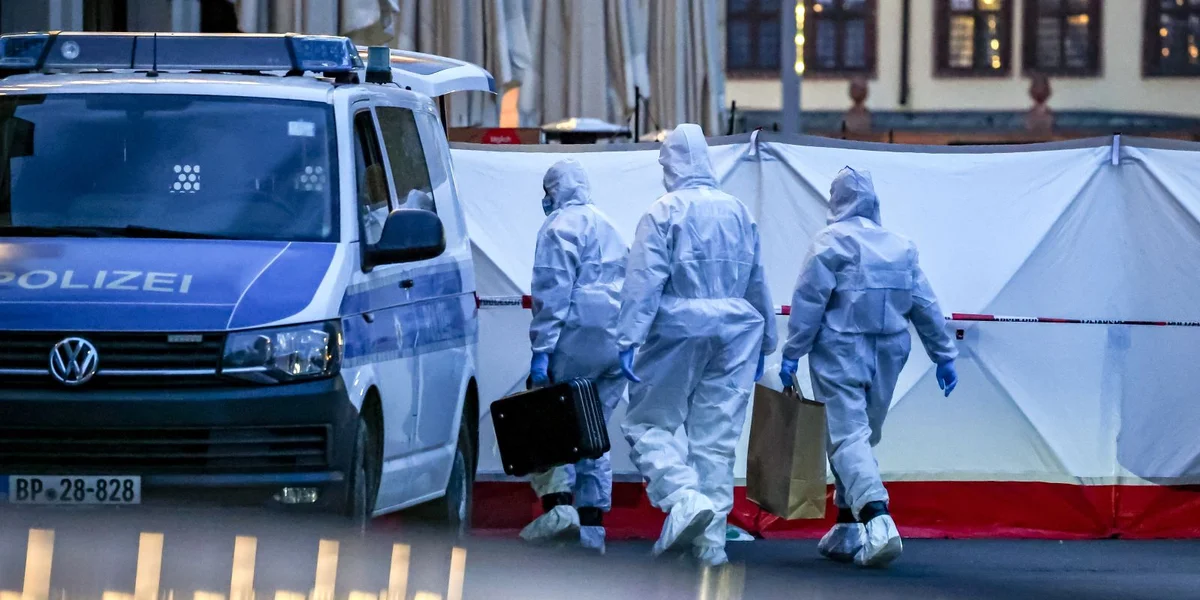 Presuméiert Amokfaart mat zwee Doudegen zu Leipzig: De Chauffeur gouf festgeholl | © EPA/FILIP SINGER