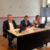 Ëmmer manner Festnetz-Telefonen: Tendenz zu Messenger Apps fir ze telefonéieren | © Luca Di Santolo