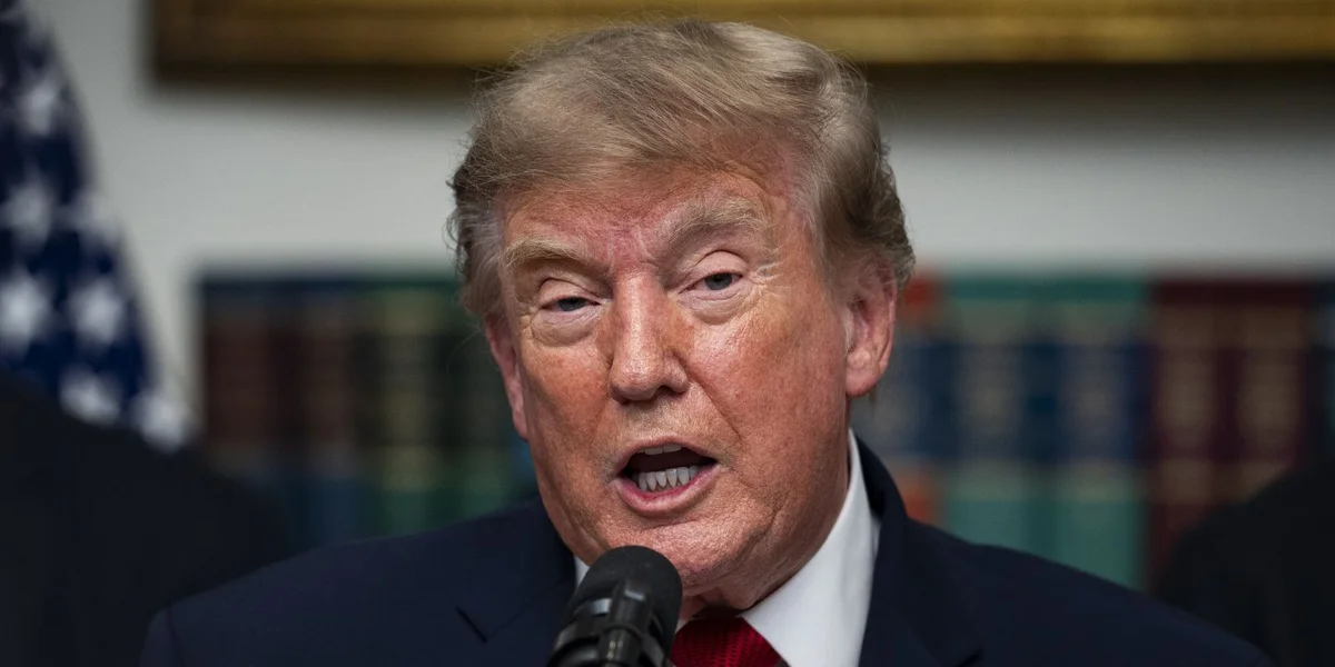 Donald Trump dreet dem Iran op en Neits mat engem "beispilllose" Wirtschaftskrich | © EPA/AL DRAGO