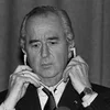 De fréiere franséische Premier Edouard Balladur ass am Alter vu 97 Joer gestuerwen  | © EPA/VITALY ARMAND