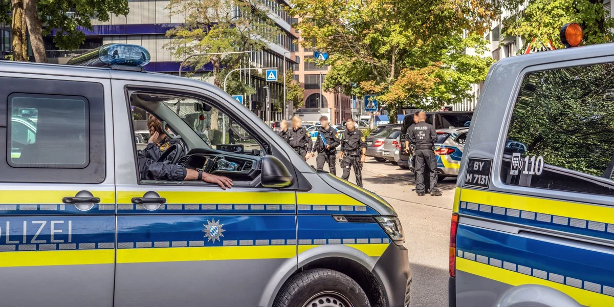 No engem Attentatversuch op Münchener Rüstungsfirma goufen zwou Persoune festgeholl  | © picture alliance / Wolfgang Maria Weber | Wolfgang Maria Weber