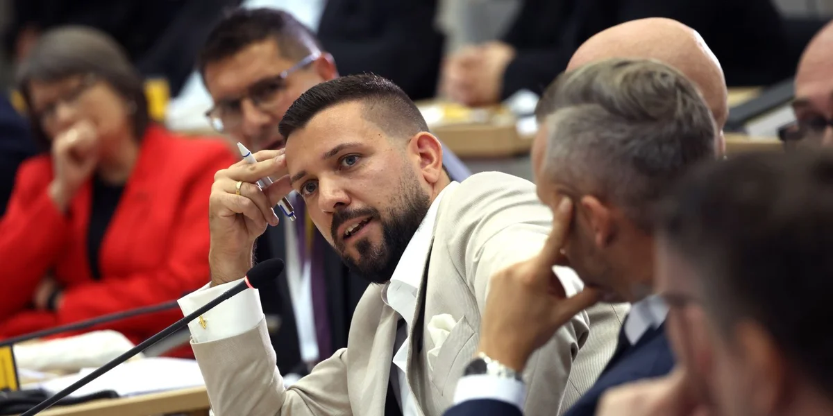 Sachsen-Anhalt: AfD presidéiert fir d'éischte Kéier an der Geschicht e Landtag | © EPA/SEAN GALLUP / POOL