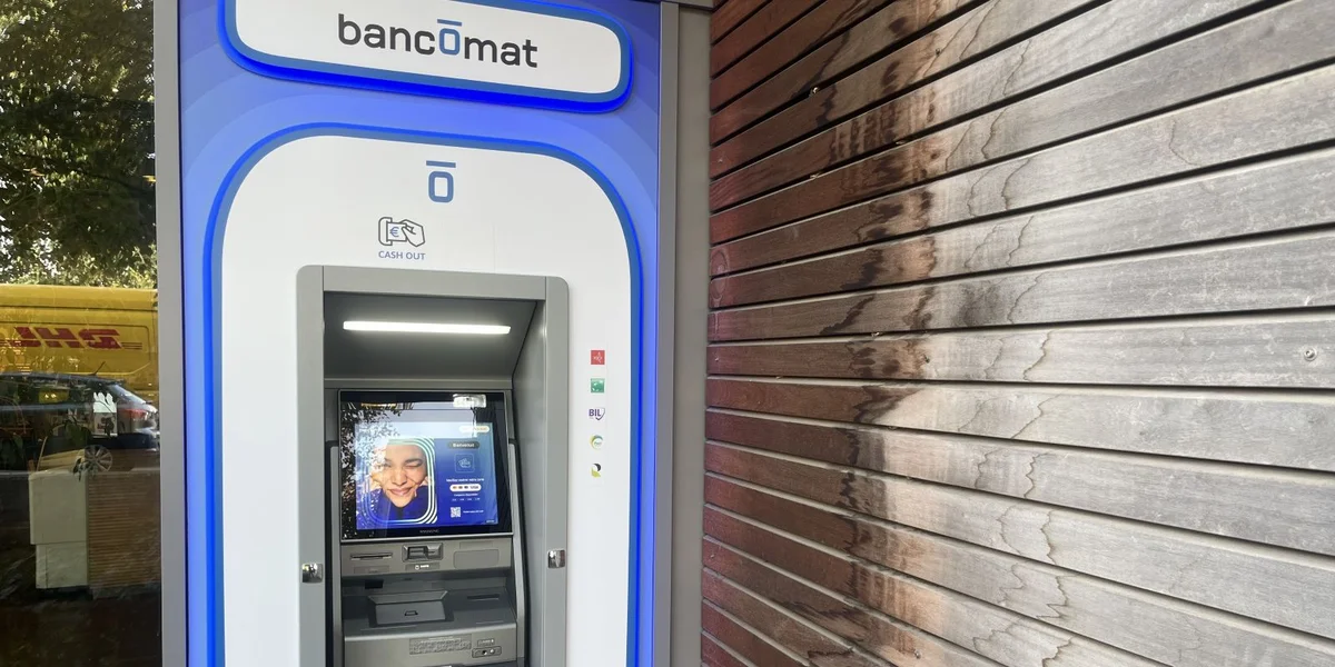 Vu méi Banken zesumme geréiert: Siwen nei Bancomate sinn zënter dëser Woch a Betrib | © Luca Di Santolo