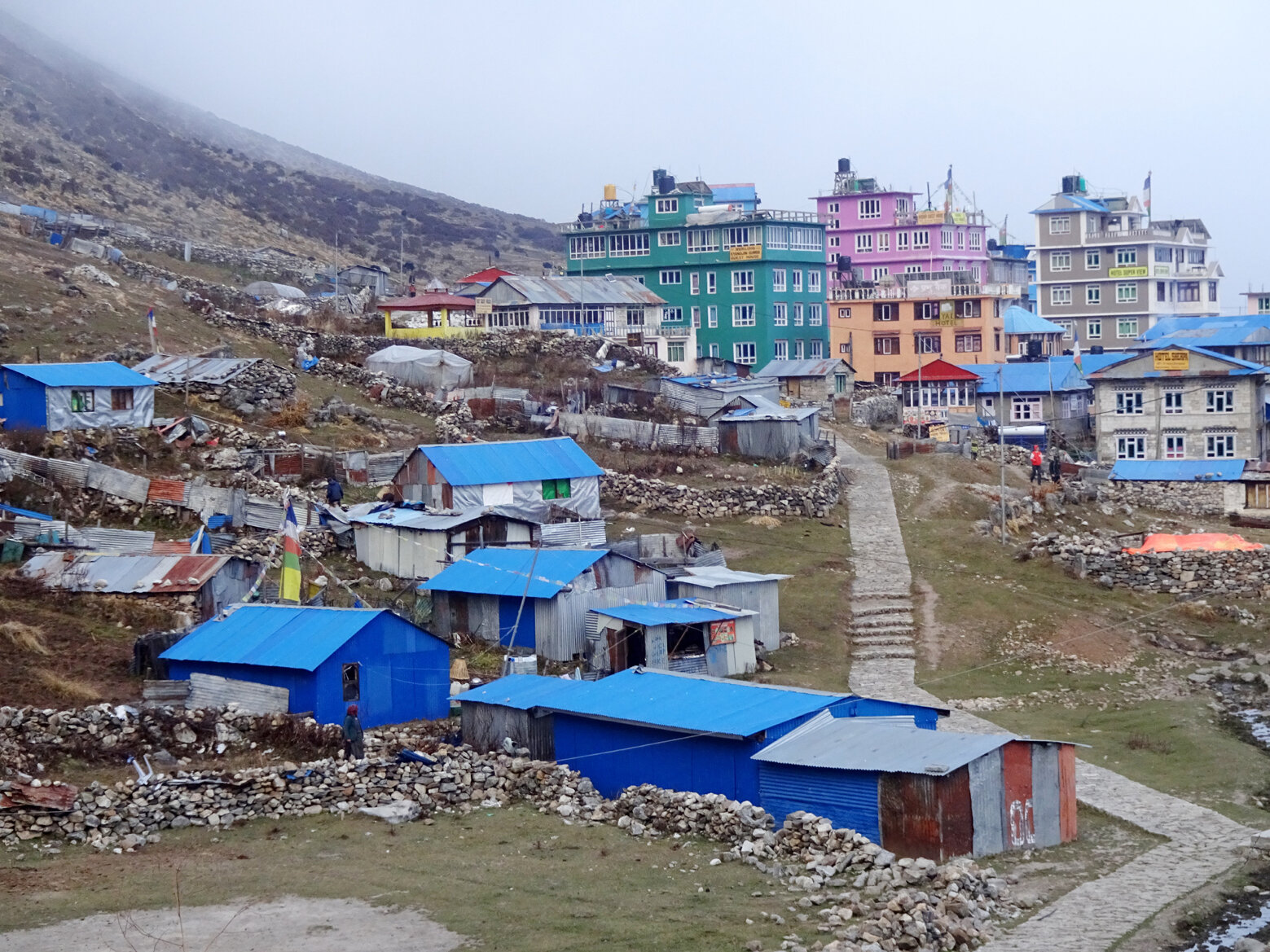 Nepaleesesch Postkaarte vum Guy Helminger - Kyanjin Gompa